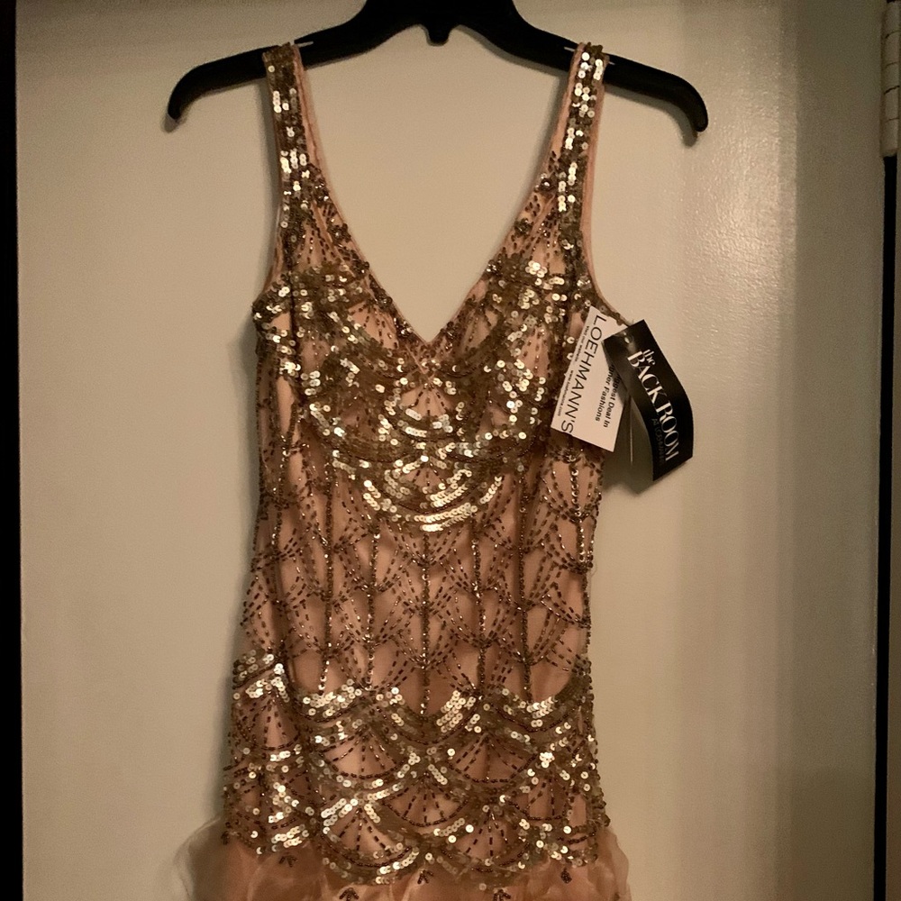 Peach, V-neck Sue Wong flapper dress